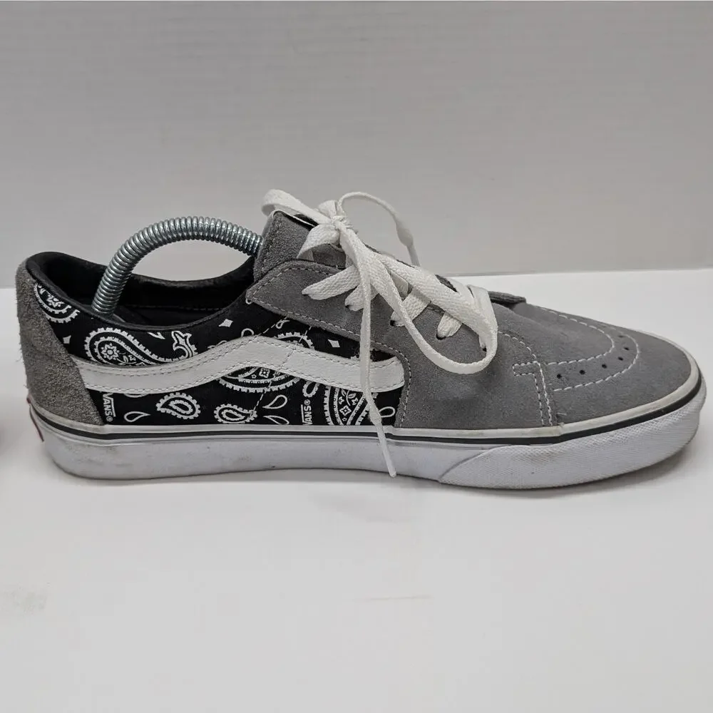 Women's Vans Sk8-Low Paisely Grey Suede Lace Up Skate Shoes Size 11